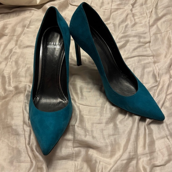 Stuart Weitzman Shoes - Stuart Weitzman Suede Heels